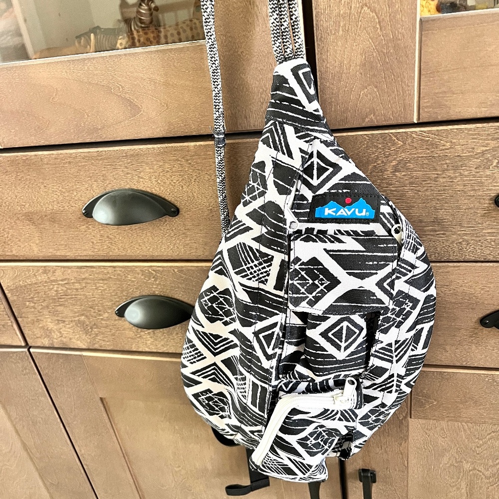 KAVU Black And White Rope Sling Crossbody